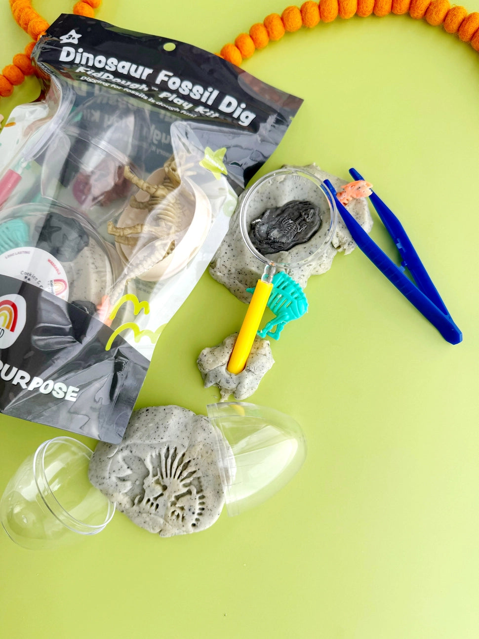 Play Dough Kit: Dinosaur Fossil Dig