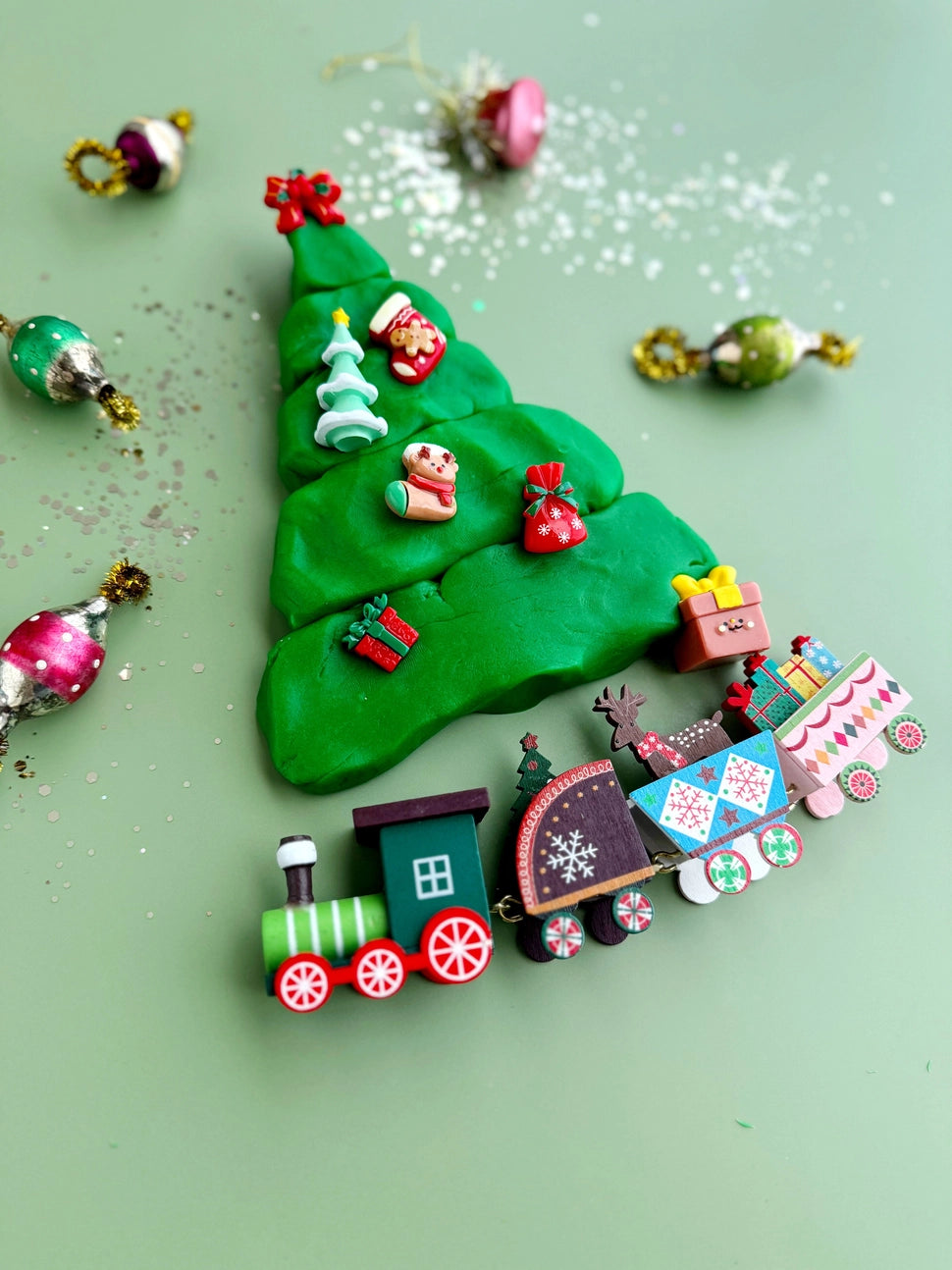 Play Dough Kit: Christmas Train